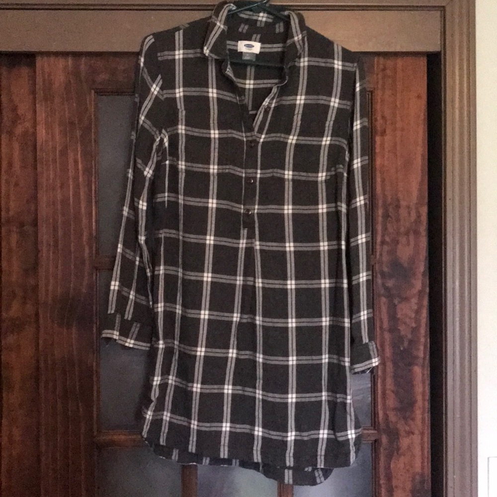 OLD NAVY plaid dress shirt
